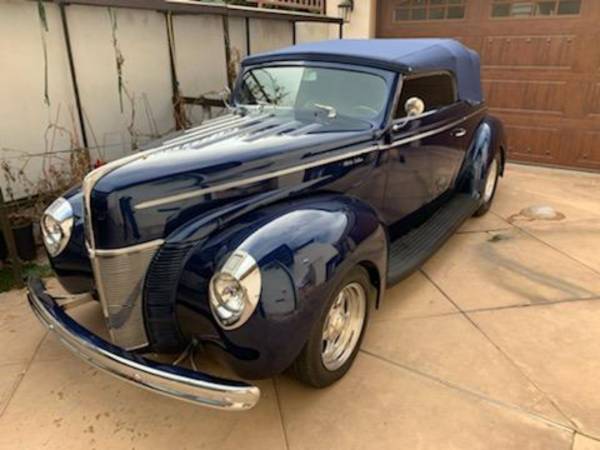 Coche clásico - $45,000 (Lancaster)63624504256899123