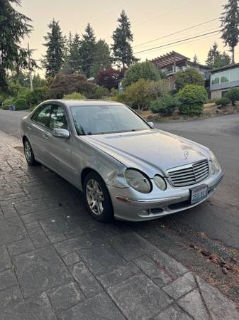 2006 Mercedes E350 - $2.500 (Kenmore)63473763239041122
