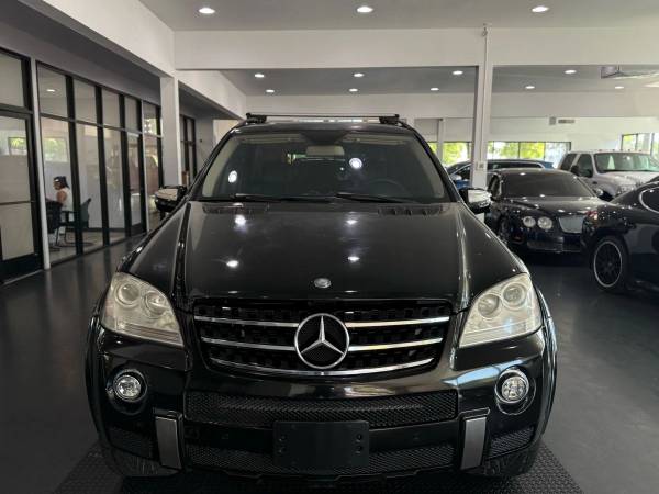 2007 Mercedes-Benz M-Class ML 63 AMG Sport Utility 4D V8, 6.3 Litros - - $11995.0063618484098691122