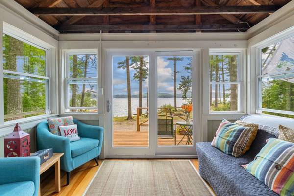 $1,300 / 1br - 645ft2 - Southeastern exposure ensures long sunny days and view across the lake63931657779843120