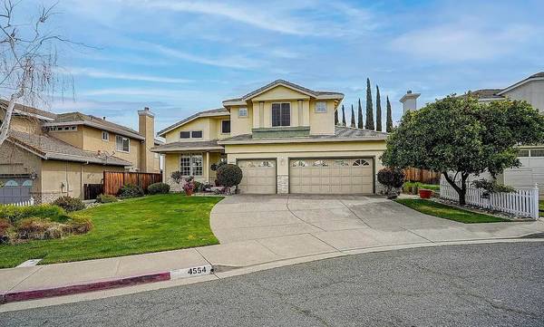$3,695 / 4br - 2572ft2 - Stunning 4-bed, 3-bath home on a quiet court with a large Lot (pittsburg / antioch)64000754407937120
