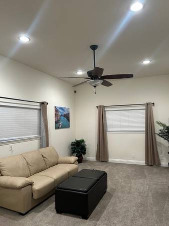 $4,500 / 5br - Beautiful Waterfront Home (brentwood / oakley)63851966623873123