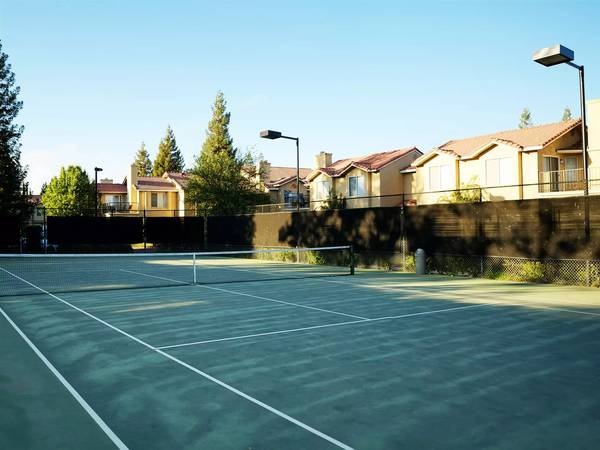 $2,050 / 2br - 1169ft2 - Cascades - Check out our beautiful 1169 Sq Ft loft! (Fresno - Fresno)63798508740355121