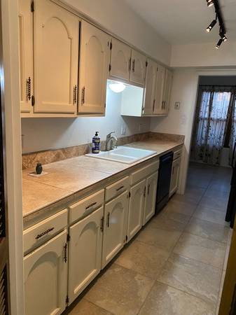 $2,250 / 2br - 1405ft2 - Spacious, Charming townhouse in Park Plazas for rent (Santa Fe)63806044847235124