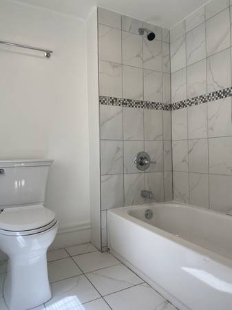 $1185.00 / 1br - Apartamento Privado Recién Renovado en Primer Piso63666782299139123