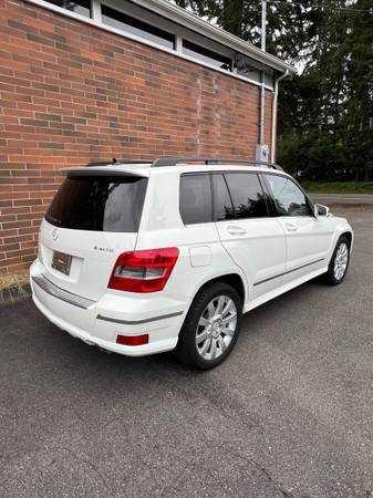2012 Mercedes GLK350 4matic - $7,25063617157376515124