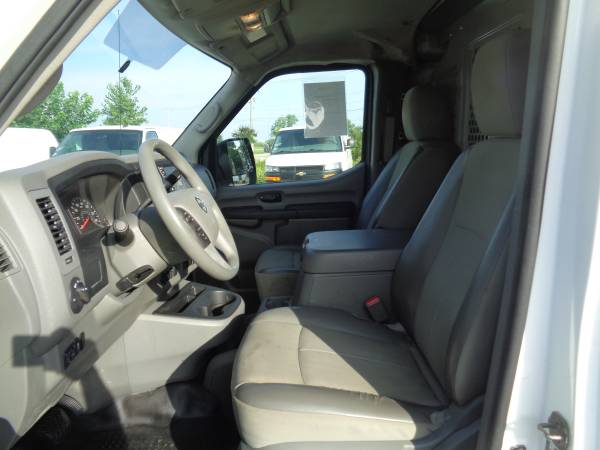 2019 Nissan 2500 SV - Photo 5