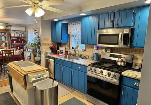 $349,000 / 3br - 2007ft2 - Birch Hollow Estates      MLS# PM-135801 (692 Watercrest Avenue, Effort, PA)63951426225411123
