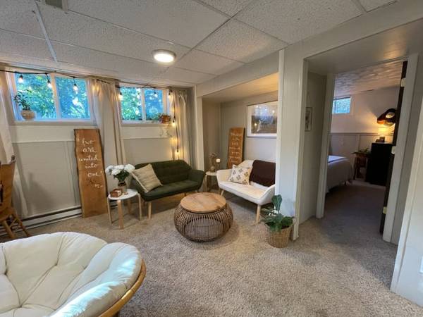 $1580.00 / 2br - 850ft2 - Hip Strip Living, Near University63657026828033120