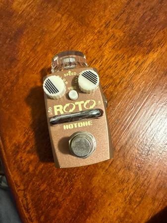 Hotone Roto Guitar Pedal 1