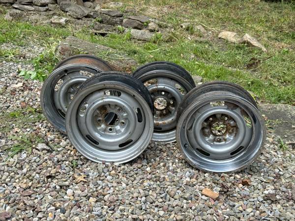Set Of 4 Original Chevrolet 15x7 Rally Wheels 1