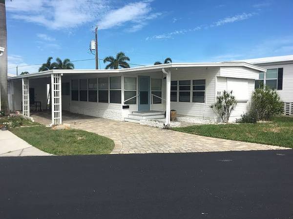 $99,000 / 2br - NAPLES MOBILE HOME 5 MINUTES FROM EVERYTHING (NAPLES)64151007185538120