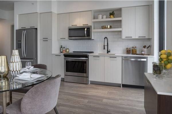$3,075 / 2br - 1314ft2 - !!! Prime Retail Comfort Twist Luxurious 2bdrm 2ba (221 SW 12th St #1817, Miami, FL 33130)63825136700291121