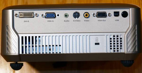 Optoma 2,000 DLP Lumens Bright Video Projector + Remote Control Busine - $200 (san mateo)63443331892737123