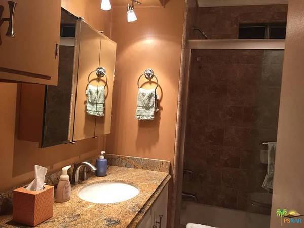 $24,900 / 2br - Estilo de vida desértico (Cathedral City)63686209662595122
