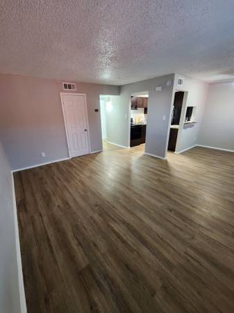 $1,039 / 2br - 830ft2 - 2 Bed 1 Bath MOVE IN READY64036536949122123