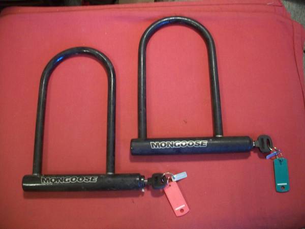 2 Mongoose Long Shank Bike Locks with Keys, $15.00 Each 1