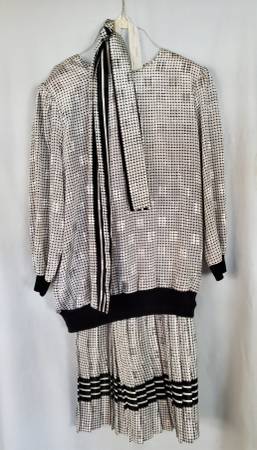 REO Originals 2 pc Ladies Dress Set 1