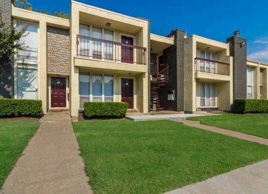 $1,740 / 2br - 1374ft2 - Área de picnic, lavavajillas, control individual del clima (613 Clearwood Drive, Richardson, TX)63867601565187121