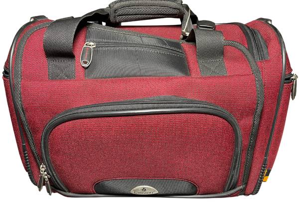 Bolsa roja Samsonite limpia - $60 (Baldwin)63471464926083122