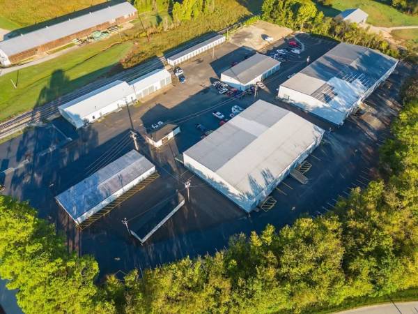 $123 / 1br - 123ft2 - Versatile Warehouse/Flex Space – With Offices Included (Jackson)63612441577219124