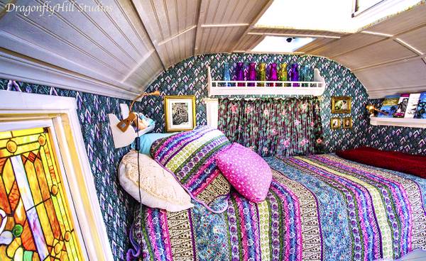 $350 / 1br - 65ft2 - Beautiful Roma Vardo Caravan with glamping amenities (Desert Edge)63981525366530124