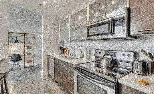 $640 / 1br - Hermoso apartamento amueblado de 1 dormitorio y 1 baño para subarriendo a corto plazo (Janesville, WI)63846720880387121