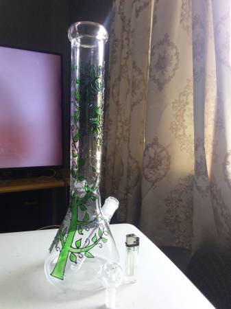 Bongs (Huntington park walnut park)63621126114947123