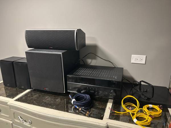 Polk Audio Subwoofer & (3) Polk speakers Yamaha Amplifier 1