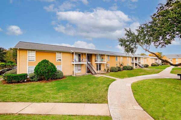 $1,149 / 2br - 850ft2 - Dog Park On-Site Maintenance (12221 Fleming Dr, Houston, TX)63924042839554120