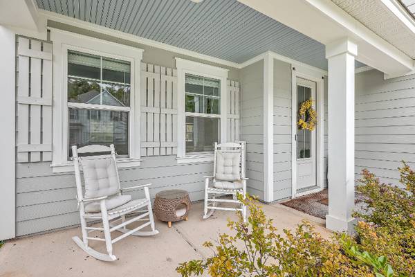 $3350.00 / 5br - 2870ft2 - Spotless Home On Secluded Lot In the Best Neighborhood in Summerville!64016104405891121