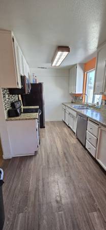 $1,000 / 3br - Master bedroom for rent Rancho Cordova # safe neighborhood # clean house (Rancho Cordova)64044029132419122