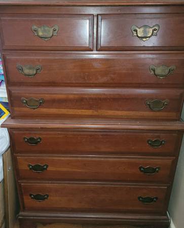 Chest of Drawers 1