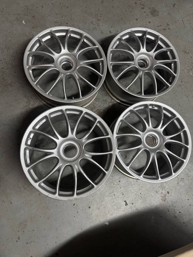 Ferrari 430 challenge wheels