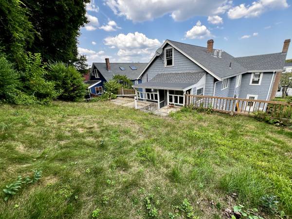 $3,500 / 3br - Watertown 3 Bed/2 Bath Apartment | Near Belmont St63699276400129121
