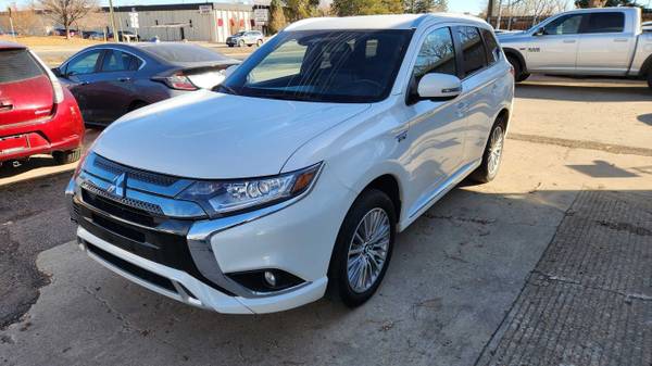 2020 Mitsubishi Outlander PHEV SEL Plug in Electric  - Eligible for CO EV quotcl - $19,988 (Boulder Hybrids)63612190250625123