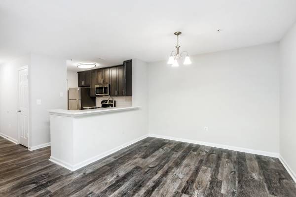 $2,590 / 3br - 1155ft2 - Dishwasher, Located in Ashburn, 3 Bed (20300 River Ridge Terrace, Ashburn, VA)63896395612802123