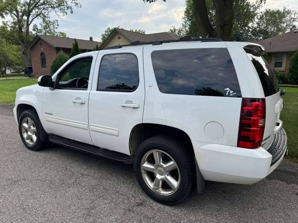 2012 Chevy Tahoe LT - $4,00063470233845377124