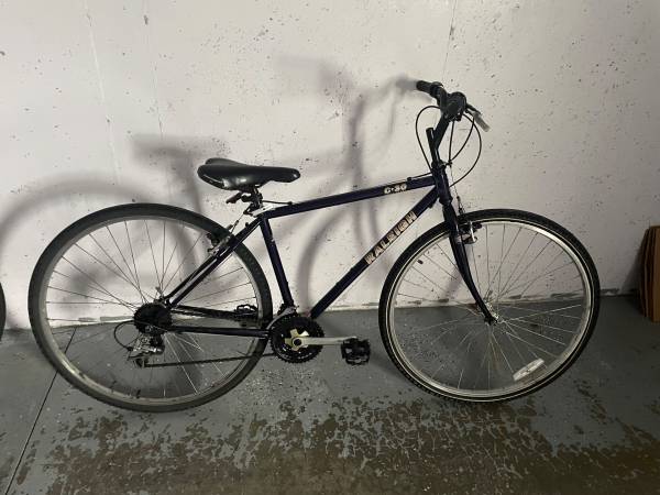 Used Bicycle Raleigh C30 1