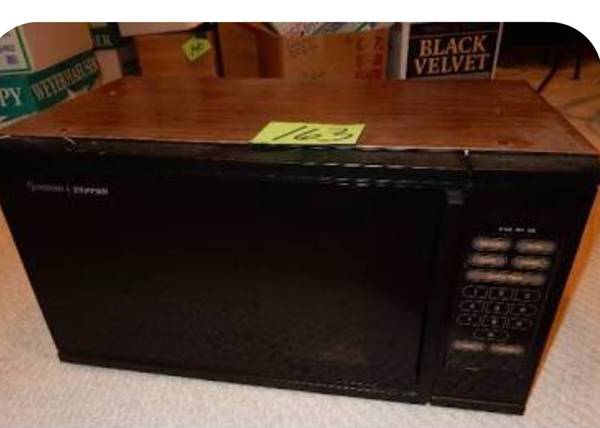 Countertop Microwave 1