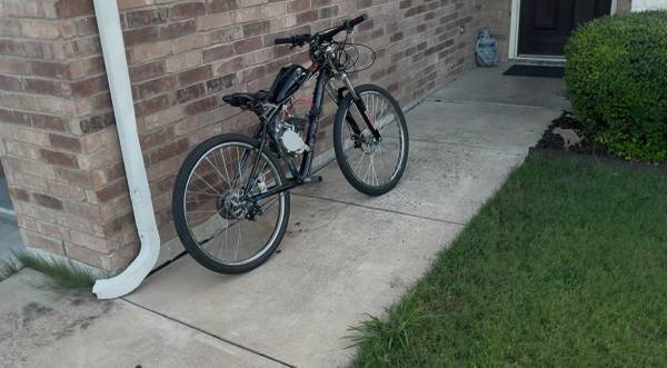 Motorized bike 85cc 1