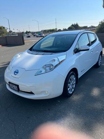 2015 Nissan Leaf  S - 53K Miles  Excellent Battery - 70 Mile Range - $5,500 (rohnert pk / cotati)63617563039235121