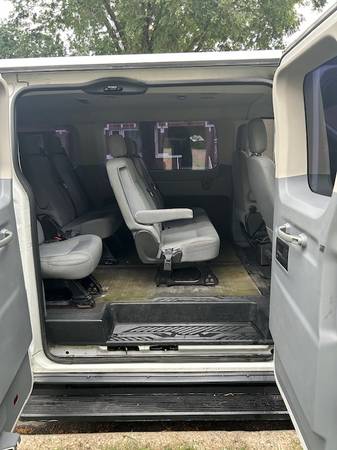 2016 Ford Transit Passenger Van - $15,000 (Chicago)63618671628289122
