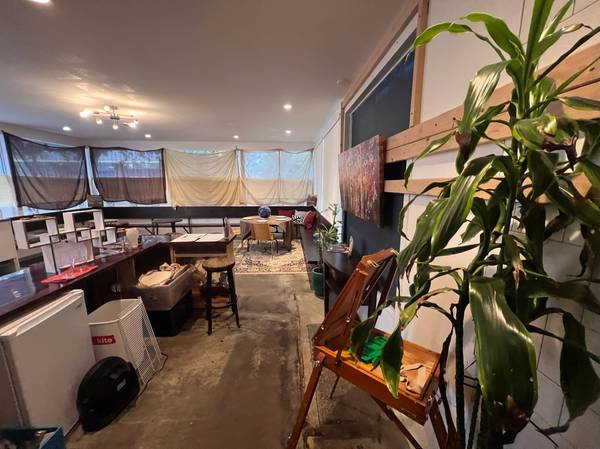 Artist space - gallery or work space studio - Upper Fremont 1