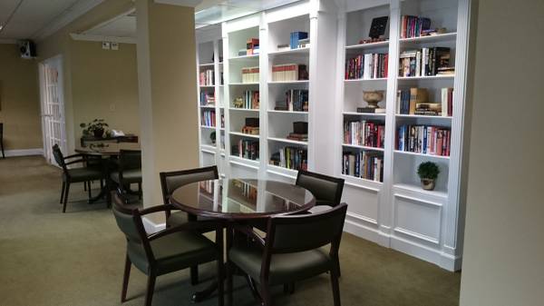 $700 / 1br - 590ft2 - Senior Living with Surprising Affordability (Huntsville)63801859614593121