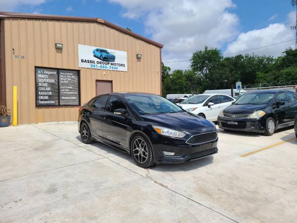 Ford Focus 2016, título limpio, interior y exterior impecables, 53 mil millas - $9.750 (Houston)63617061411587120