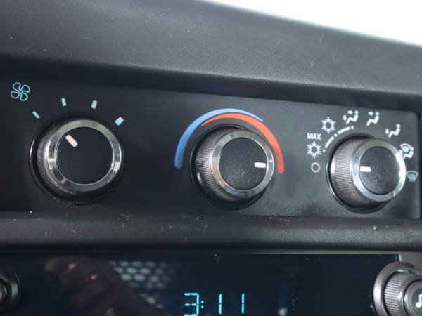 2013 Chevrolet Express - Photo 15