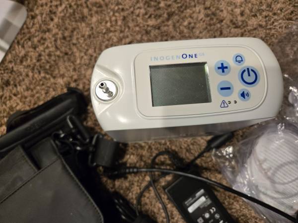Inogen One G5 Portable Oxygen Concentrator: 1