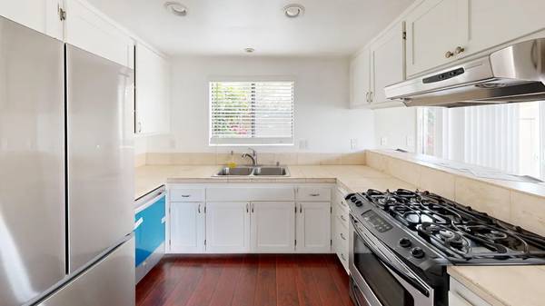 $1,908 / 1br - Charming Craftsman home, 2 bed/1bath house! (2496 Winged Foot Rd Brentwood, CA)63989800216962123