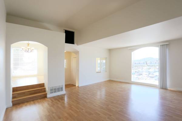 $5,450 / 3br - Hermoso, dos pisos superiores 3BR/2.5BA (69 Point San Pedro Road) (san rafael)63861212675713124